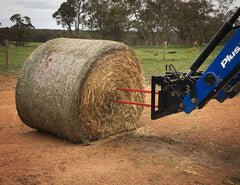 Robust Conus 2 Spears for lifting and transporting round bales